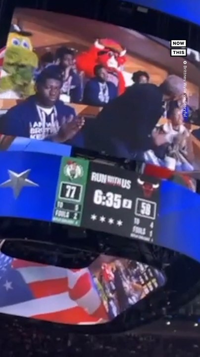 Obama Spotted at the Bulls-Celtics Game in Chicago