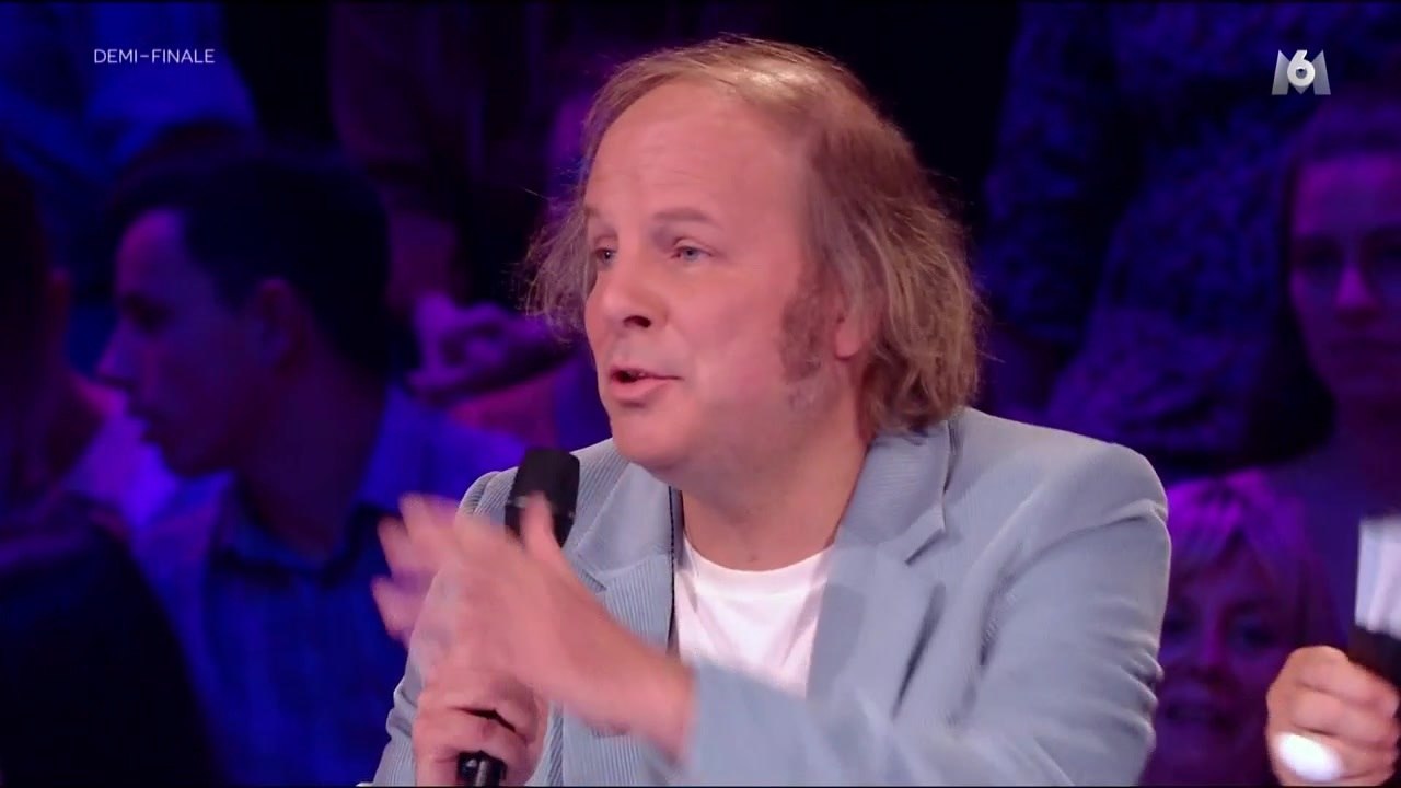VOICI La France a un incroyable talent : ce geste de Philippe Katerine qui a scandalisé les internautes
