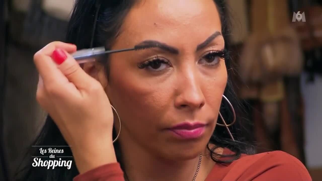 VOICI - Les Reines du shopping : Cristina Cordu...