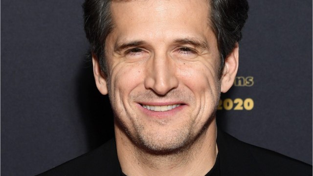 VOICI - PHOTO Guillaume Canet dévoile les coulisses du tournage d'Asterix et Obélix, un détail hilarant interpelle les internautes