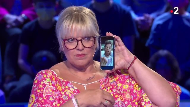 VOICI Tout le monde veut prendre sa place : le cadeau inattendu de Laurence Boccolini au challengeur