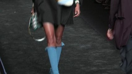 Gala.fr - Video Fashion Week: Karl, Kendall, les stars chez Fendi