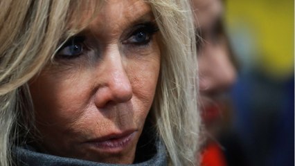 FEMME ACTUELLE - Photo de Brigitte Macron couverte de bleus : le cabinet de la Première dame réagit