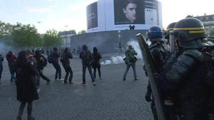 Présidentielle: des "antifascistes" manifestent à Paris