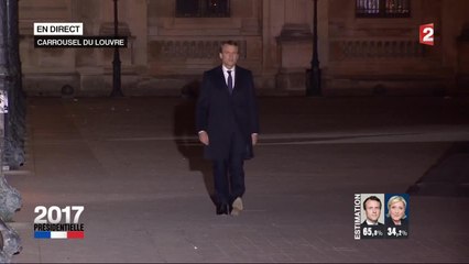L'arrivée d'Emmanuel Macron au Louvre