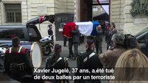 Hommage des citoyens et des policiers à Xavier Jugelé