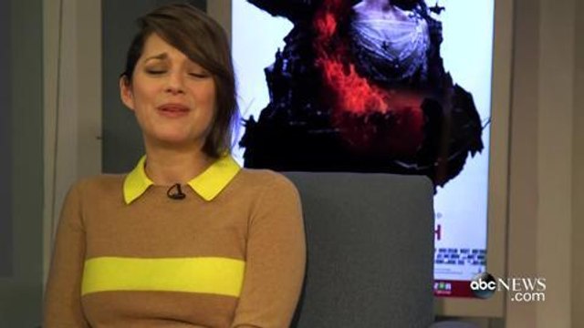 Gala.fr - Marion Cotillard chante Britney Spears à la TV américaine