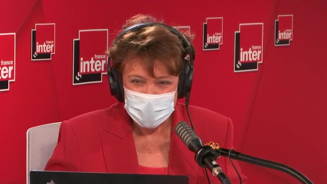 FEMME ACTUELLE - “J’ai un Covid long” : Roselyne Bachelot se confie sur son état de santé, un mois après son hospitalisation