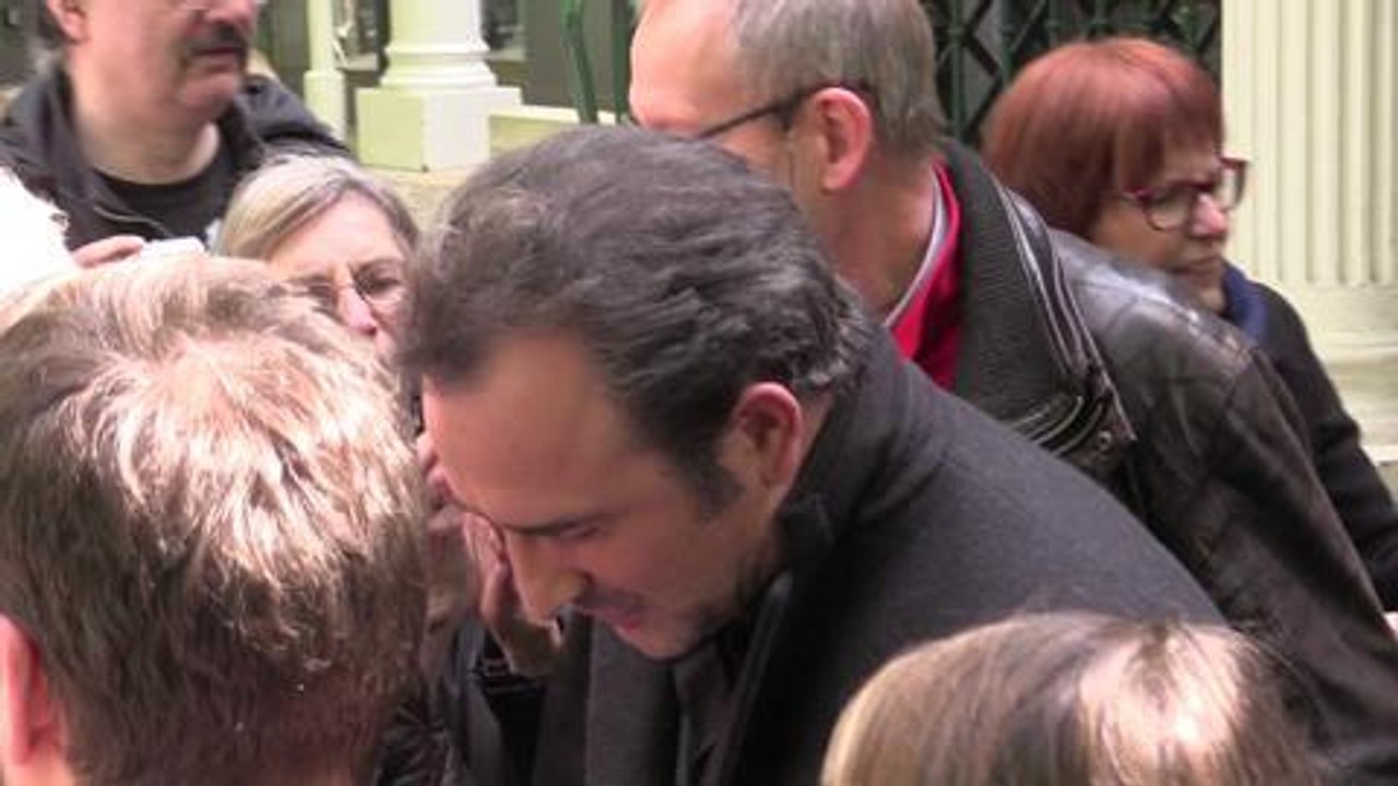 Gala.fr- Jean Dujardin et Virginie Efira, complice chez Michel Drucker