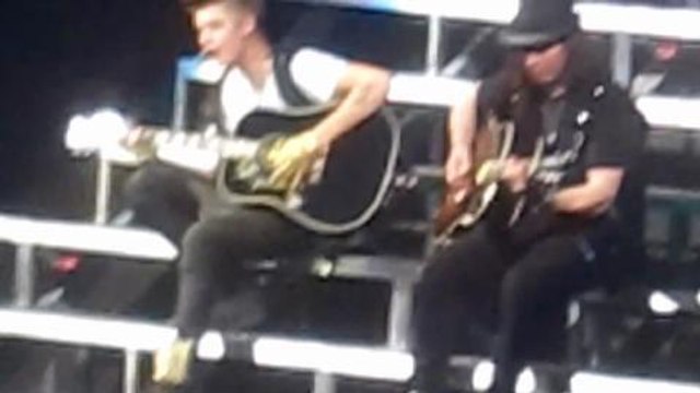 Justin Bieber - Cry Me A River