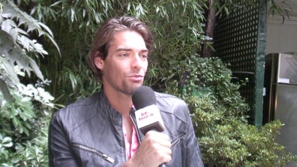 Camille Lacourt réagit à la bourde de Nelson Monfort sur son mariage avec Valérie Bègue