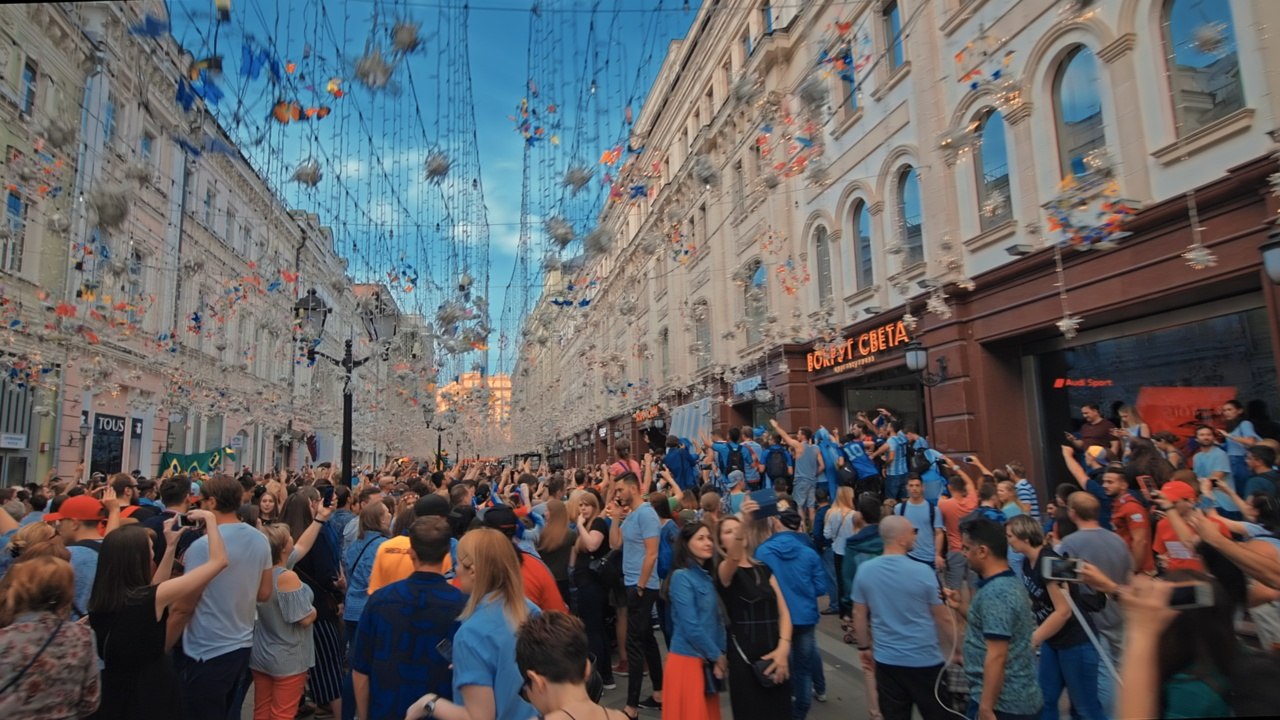 Coupe du monde 2018 : voici à quoi ressemble Moscou en liesse, par Alex Soloviev [GEO]
