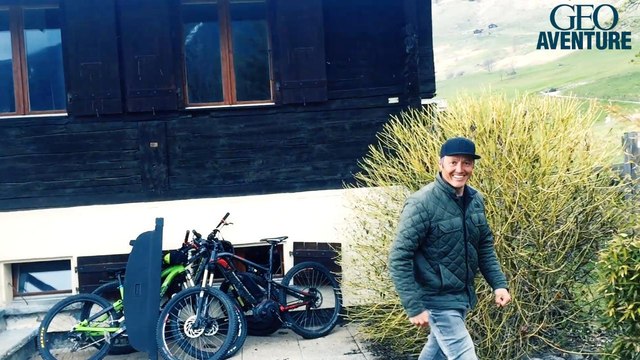 VIDÉO - Quel matériel pour partir en expédition ? Le matos de Xavier de Le Rue [GEO]