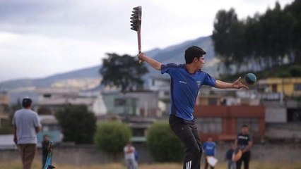 Le "tennis des géants" des montagnes des Andes