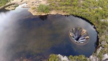 L'étonnant trou du lac Covao dos Conchos, au Portugal