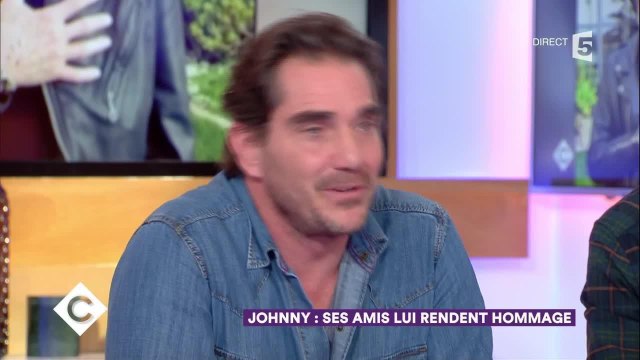 GALA VIDEO - Johnny Hallyday agacé par les rumeurs sur son état de santé