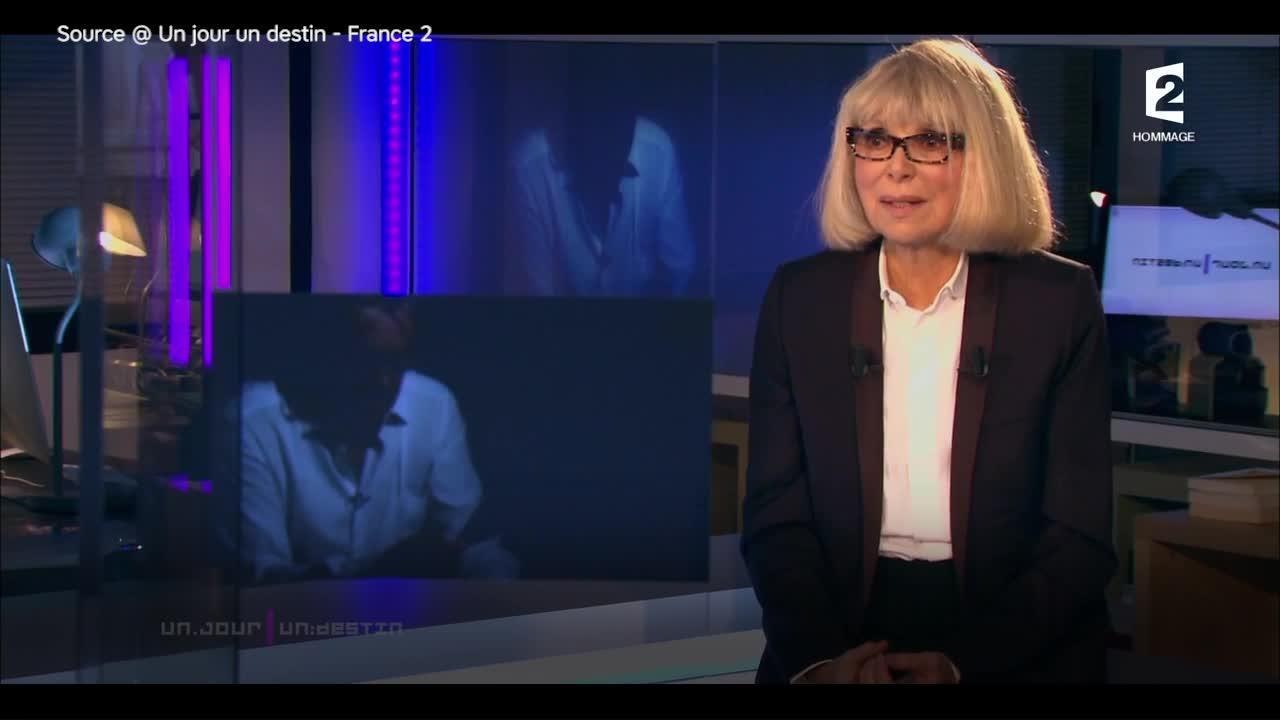 FEMME ACTUELLE - Les larmes de Mireille Darc quand Alain Delon lisait sa lettre d'amour