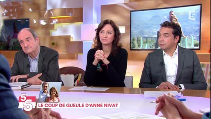 GALA VIDEO - Anne Nivat insultée sur Twitter à cause de sa robe "trop sexy"