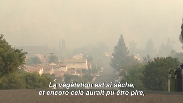 Incendies en Californie: 2 morts, 100.000 évacuations préventives près de Los Angeles