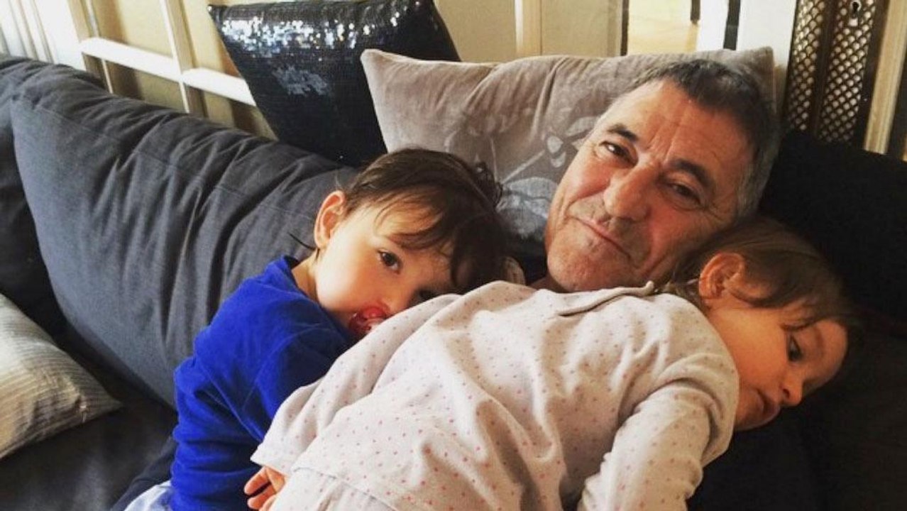 GALA VIDÉO - Jean-Marie Bigard se confie sur la naissance de ses jumeaux prématurés au micro de France Bleu