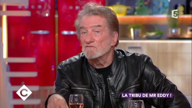 GALA VIDEO – Pour Eddy Mitchell, Johnny Hallyday a été le moteur du retour des Vieilles Canailles