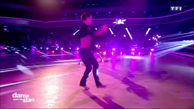 DALS: Alizée et Camille Lou échangent un baiser torride
