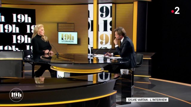 GALA VIDEO - Sylvie Vartan s'exprime à propos du testament de Johnny Hallyday