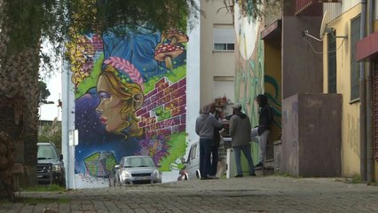 Une cité stigmatisée de Lisbonne transformée par le street art