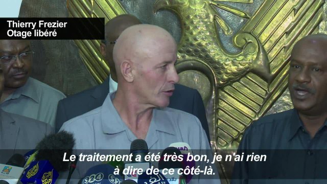 L'otage français libéré arrive à l'aéroport de Khartoum