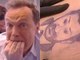 Julien Lepers se fait tatouer le visage de Cyril Hanouna sur les fesses