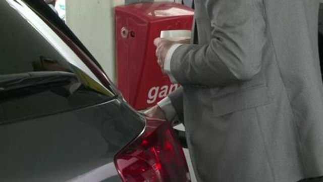Carburants: les stations-service s'organisent face à la pénurie
