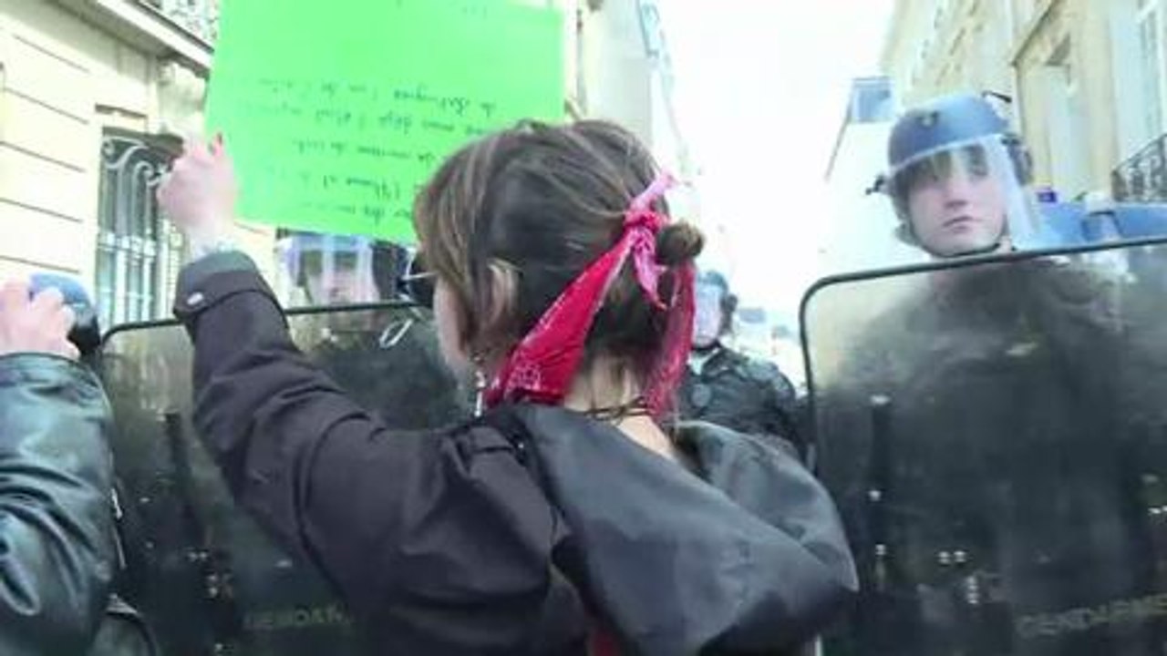 Les jeunes dans la rue pour alerter les députés