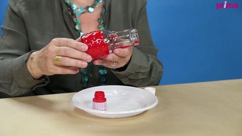 Peinture sur verre : un centre de table upcyclé : Femme Actuelle