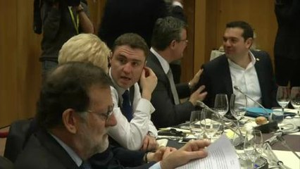 "Brexit": accord arraché par les 28 après un sommet marathon