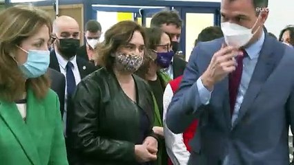 "Putin ataca Europa" dice Sánchez en el centro de refugiados ucranianos de Barcelona