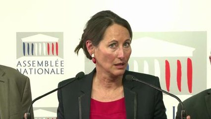 Autoroutes gratuites : "une idée parmi d'autres", selon Royal