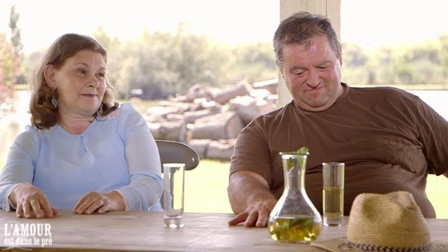 VOICI L'amour est dans le pré - Françoise avoue avoir été battue par son ex-mari