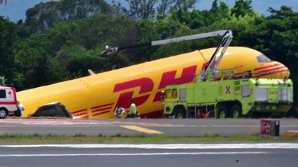 Costa Rica : un avion cargo se casse en deux lors d'un atterrissage d'urgence