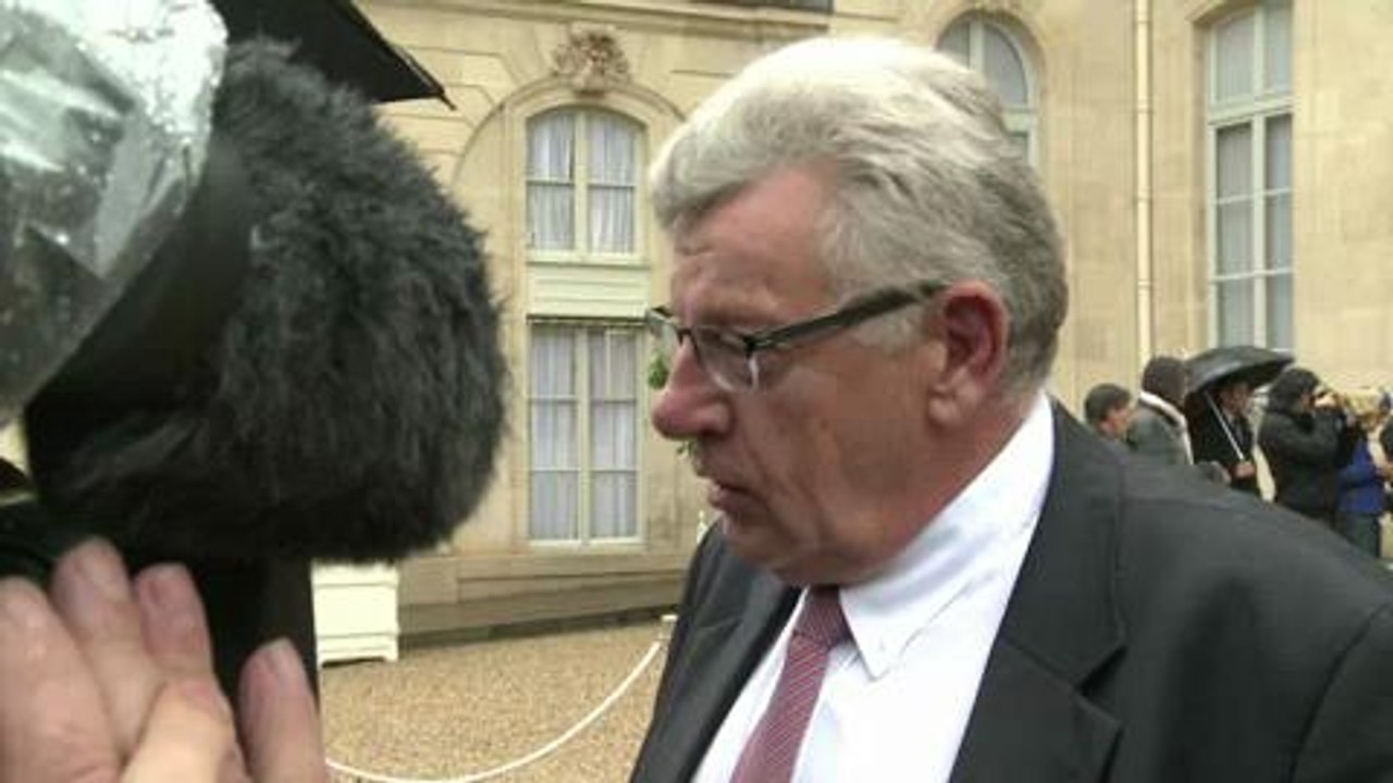 Salaire: Christian Eckert revient sur les baisses de cotisations