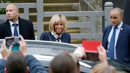 VOICI - Brigitte Macron : son petit busi­ness TRÈS lucra­tif au Touquet