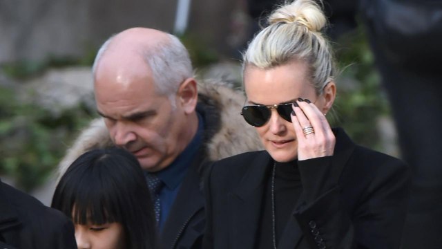 VOICI Découvrez la tragique réaction de Laeticia en découvrant l’album posthume de Johnny Hallyday (1)