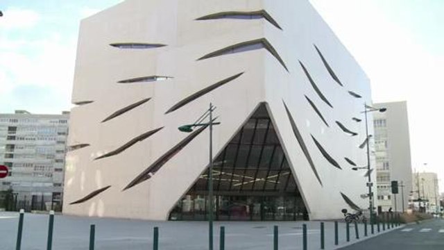 Gennevilliers fait sa pub pour contrer l' effet-Kouachi