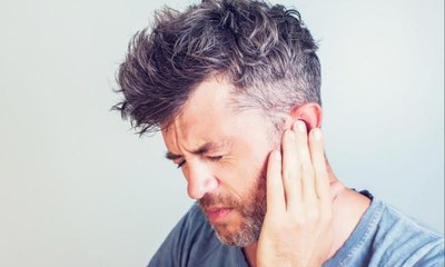 دراسة تشير إلى مشاكل في الأذن بعد الإصابة بكورونا