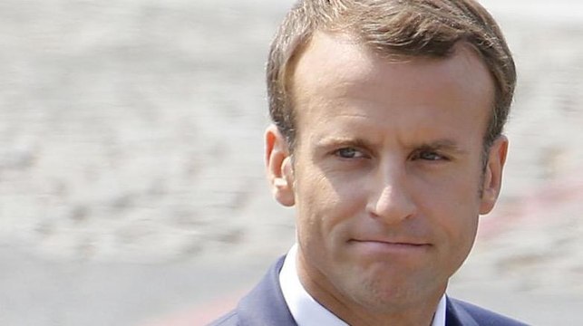 VOICI Story: Emmanuel Macron et son étonnant lien de parenté avec un autre homme politique