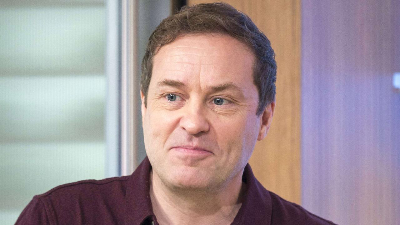 VOICI - Qui est Ardal O'Hanlon, le nouveau héros de Meurtres au paradis ?