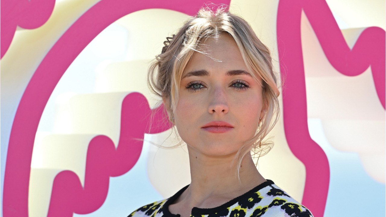 VOICI : Chloé Jouannet : cet incident gênant survenu lors du tournage de Culture Box (1)