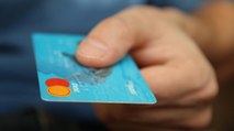 ¡No caiga! Recomendaciones para no ser víctima de los ‘cambiazos’ de tarjetas de crédito