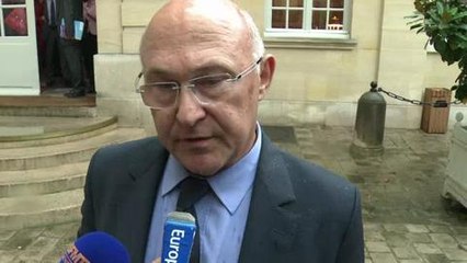 Emplois d'avenir: un "dernier coup" à donner, selon Sapin