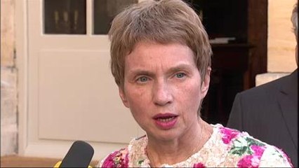 Parisot réclame un "cadrage économique" des chantiers sociaux