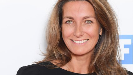 GALA VIDEO - Anne-Claire Coudray “pieds nus dans la rue” : elle nous raconte sa petite mésaventure !